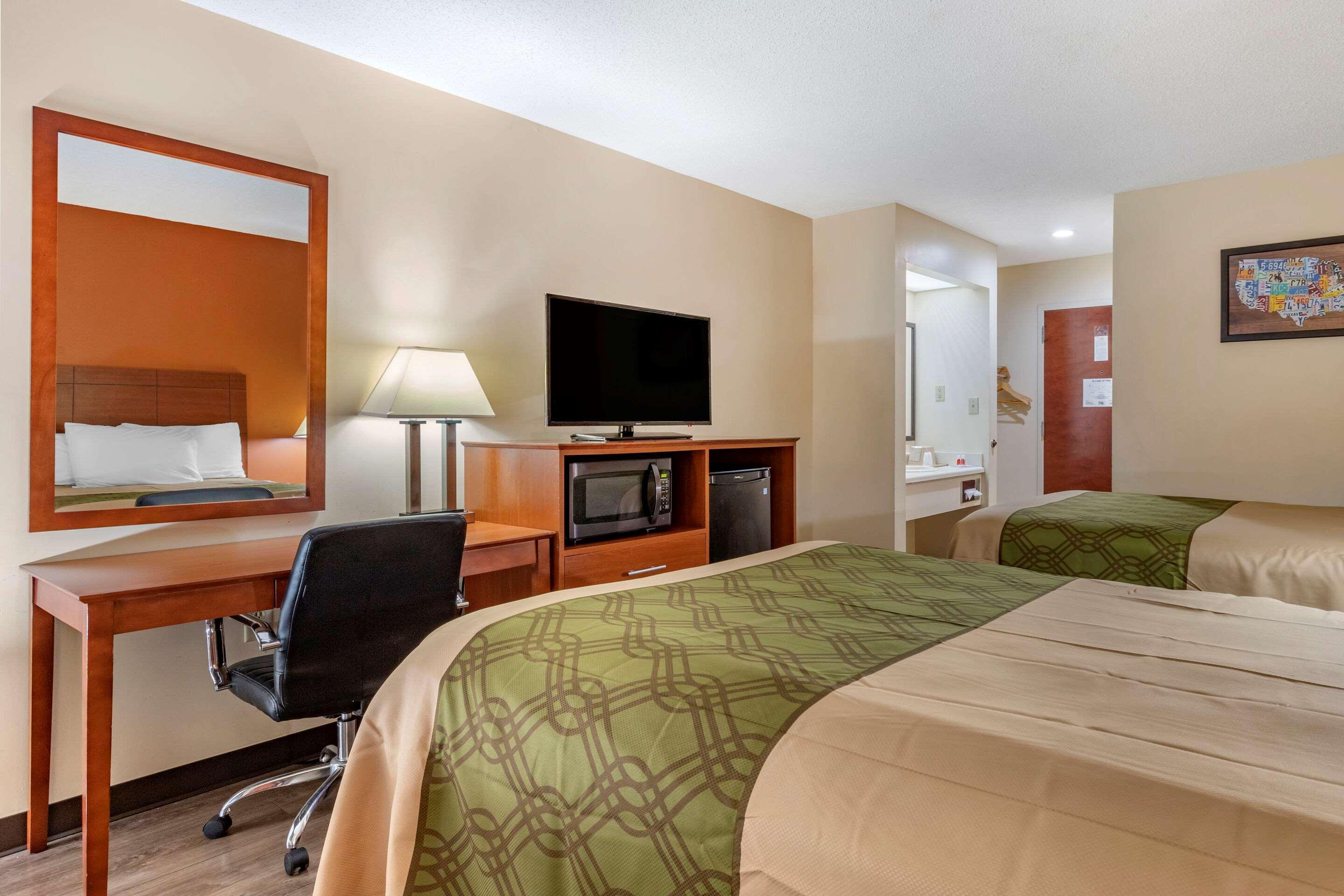 Econo Lodge St. Stephen Bagian luar foto