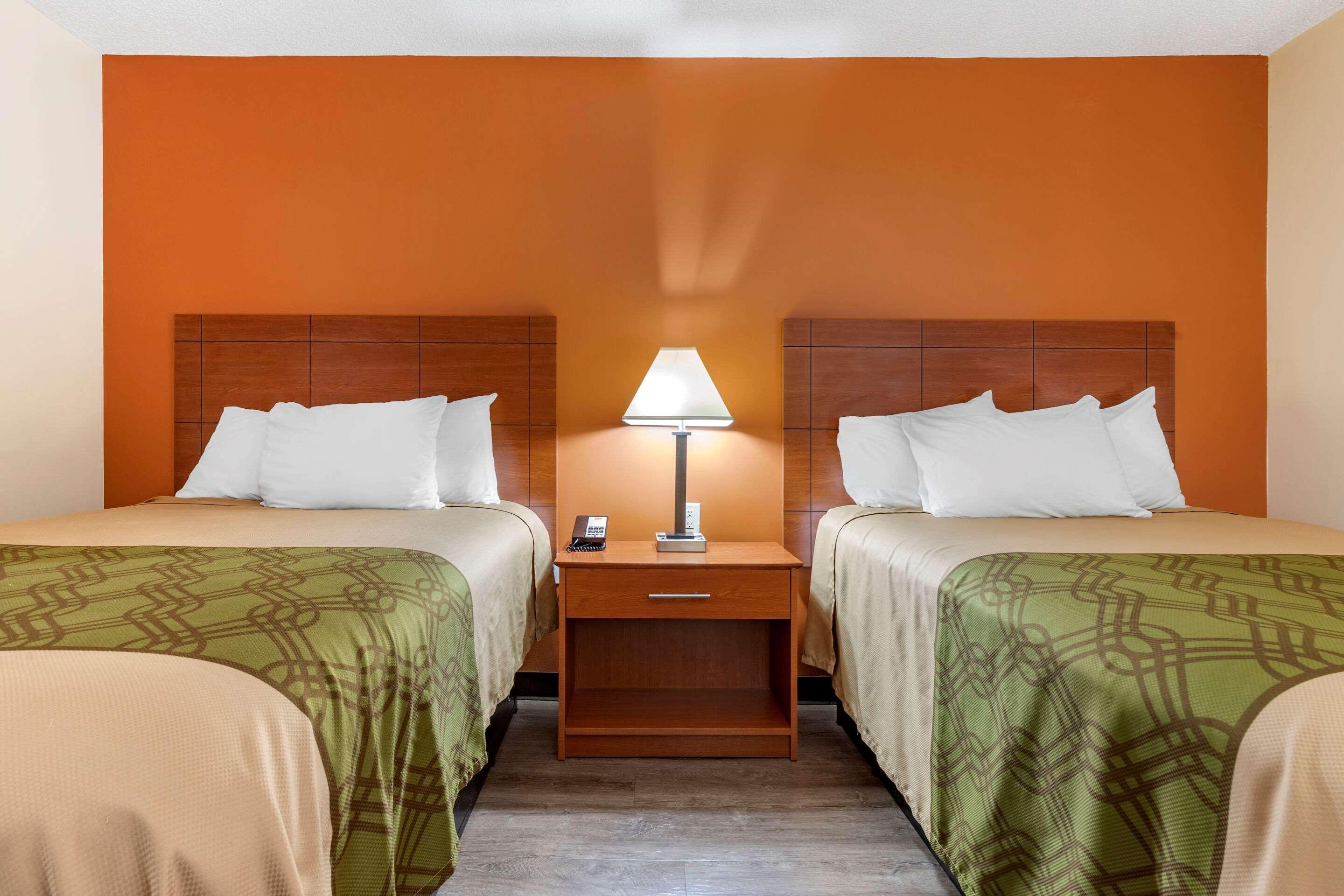 Econo Lodge St. Stephen Bagian luar foto
