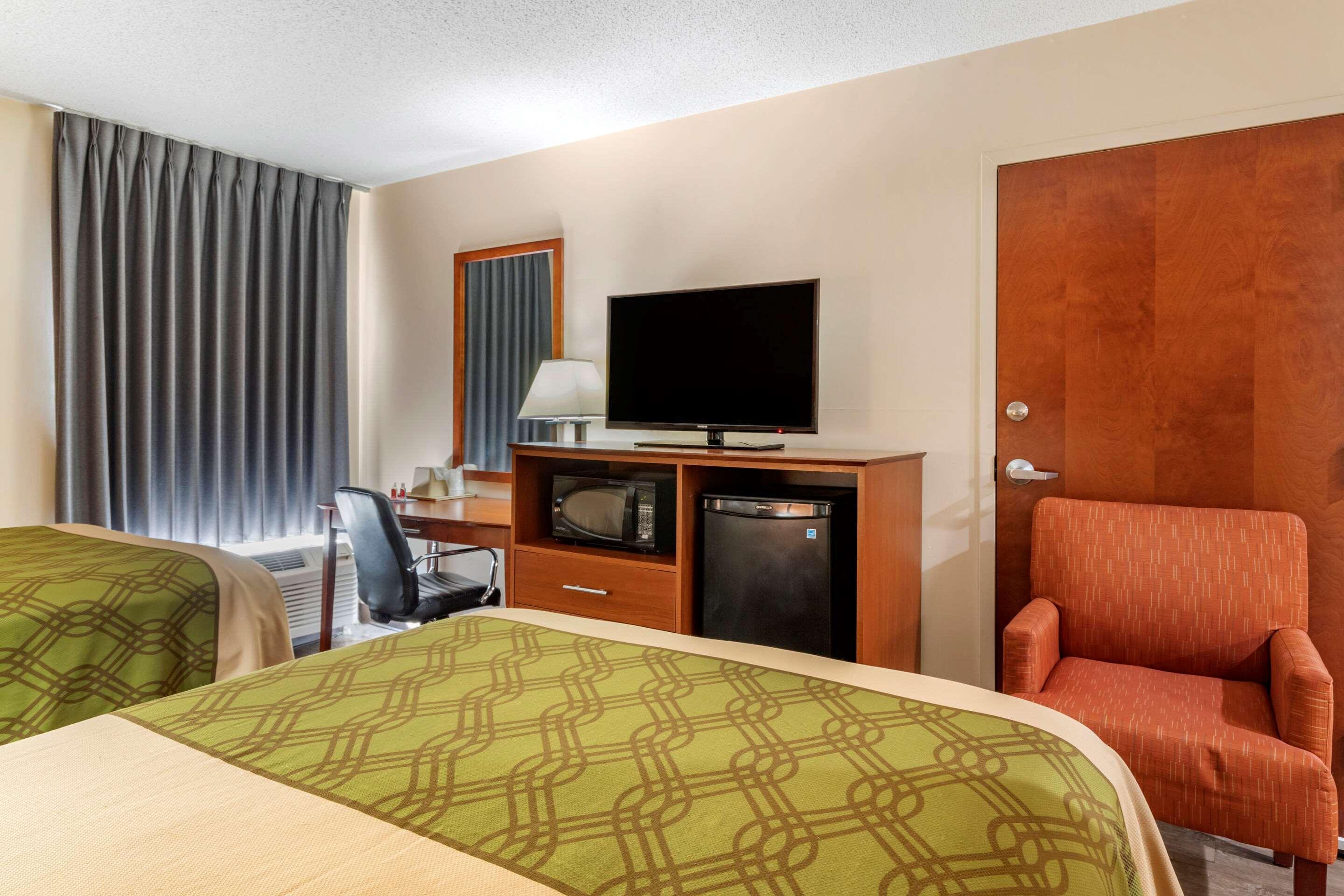 Econo Lodge St. Stephen Bagian luar foto