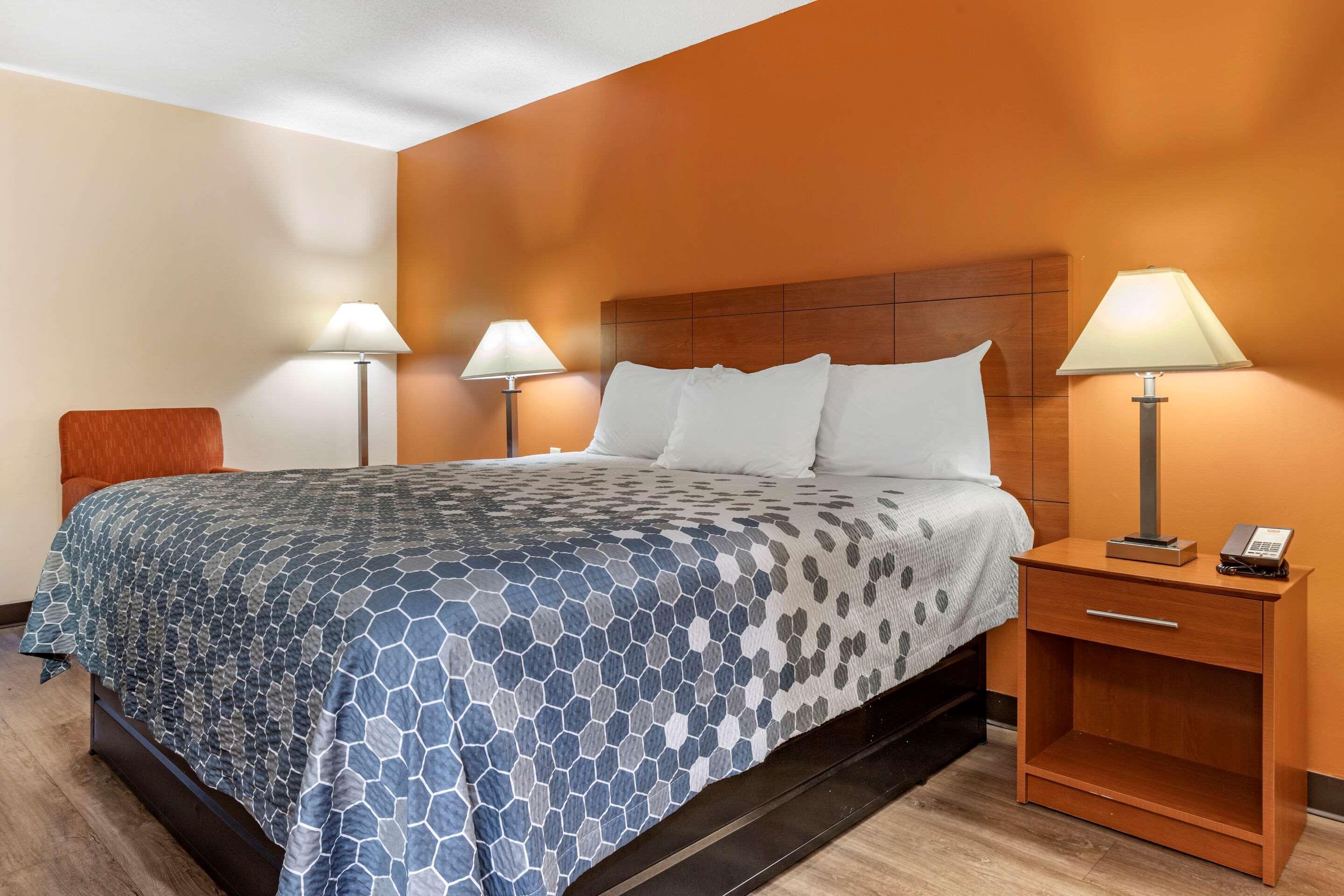 Econo Lodge St. Stephen Bagian luar foto