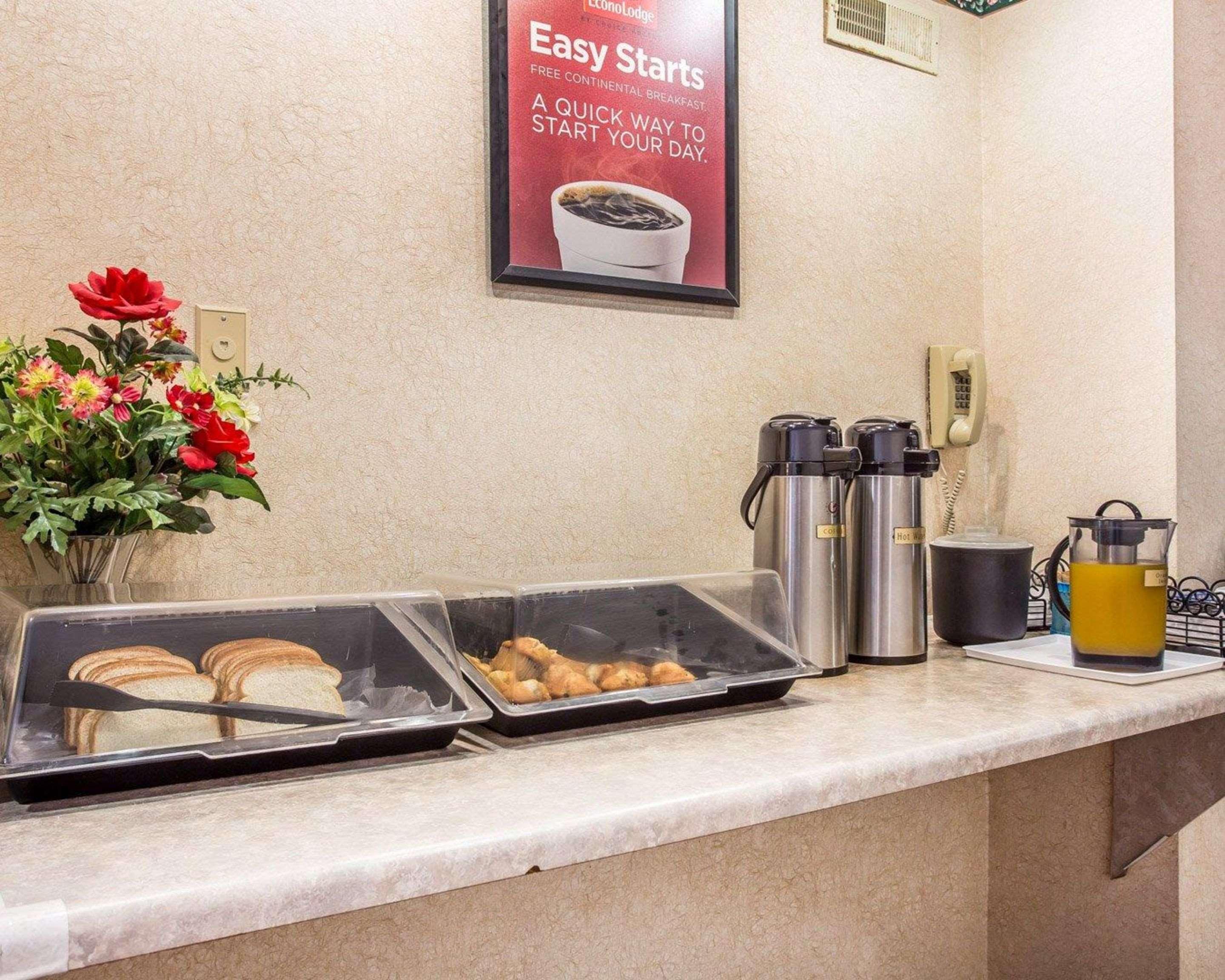 Econo Lodge St. Stephen Bagian luar foto