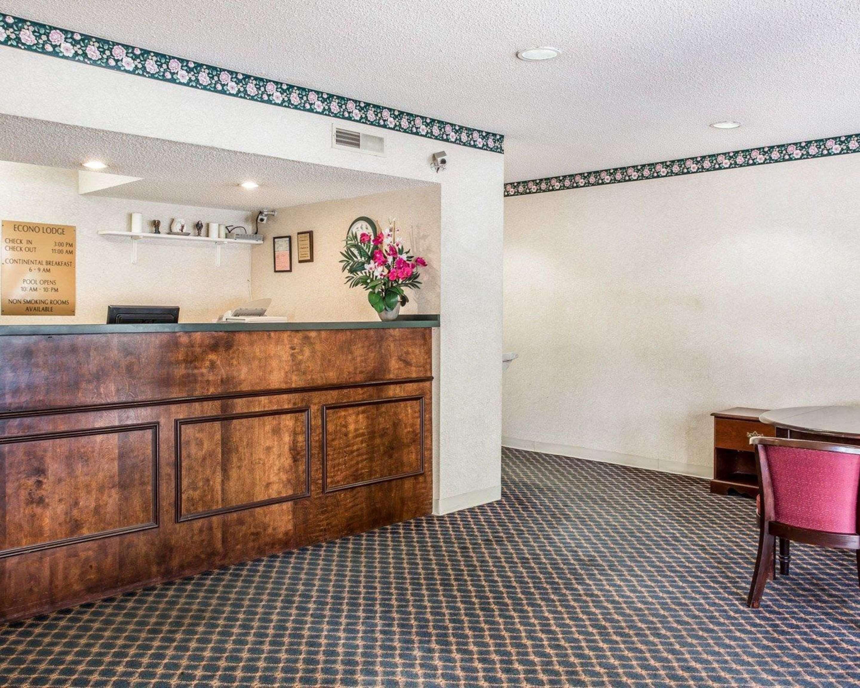 Econo Lodge St. Stephen Bagian luar foto